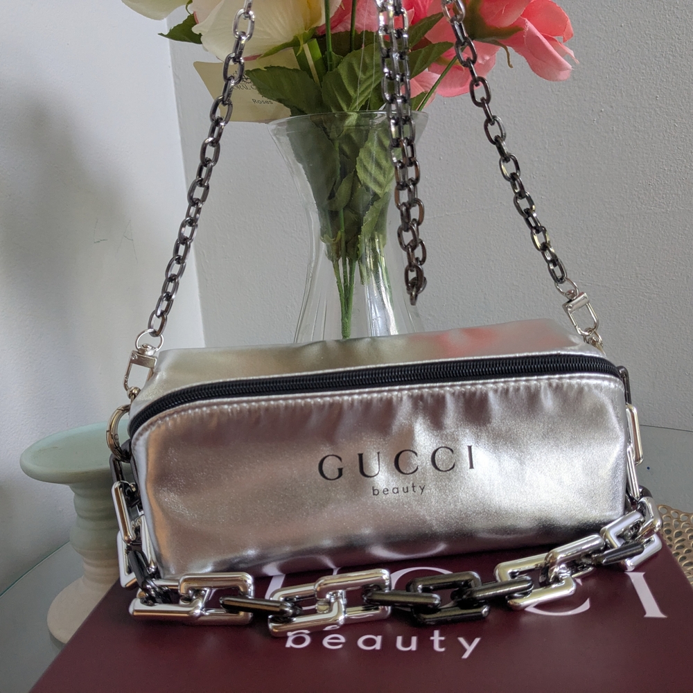 Gucci Silver Chain Shoulder Bag - Picture 7 of 13